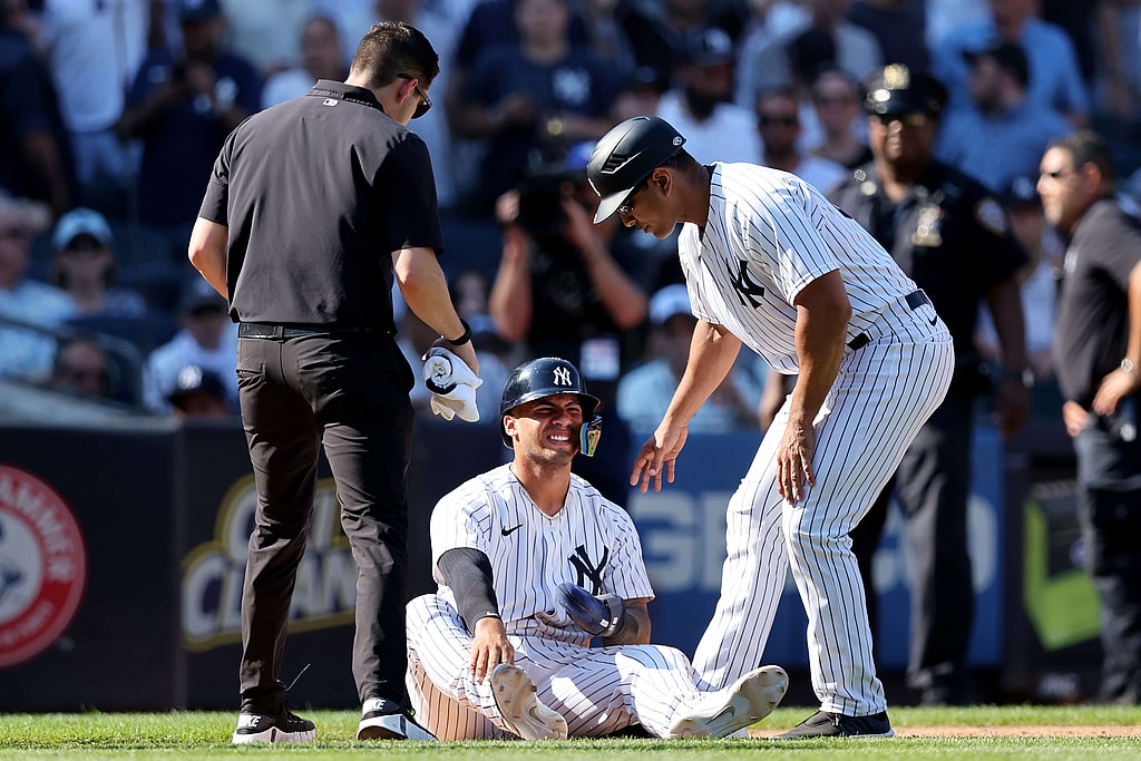 Yankees starting second baseman dodges serious injury bullet