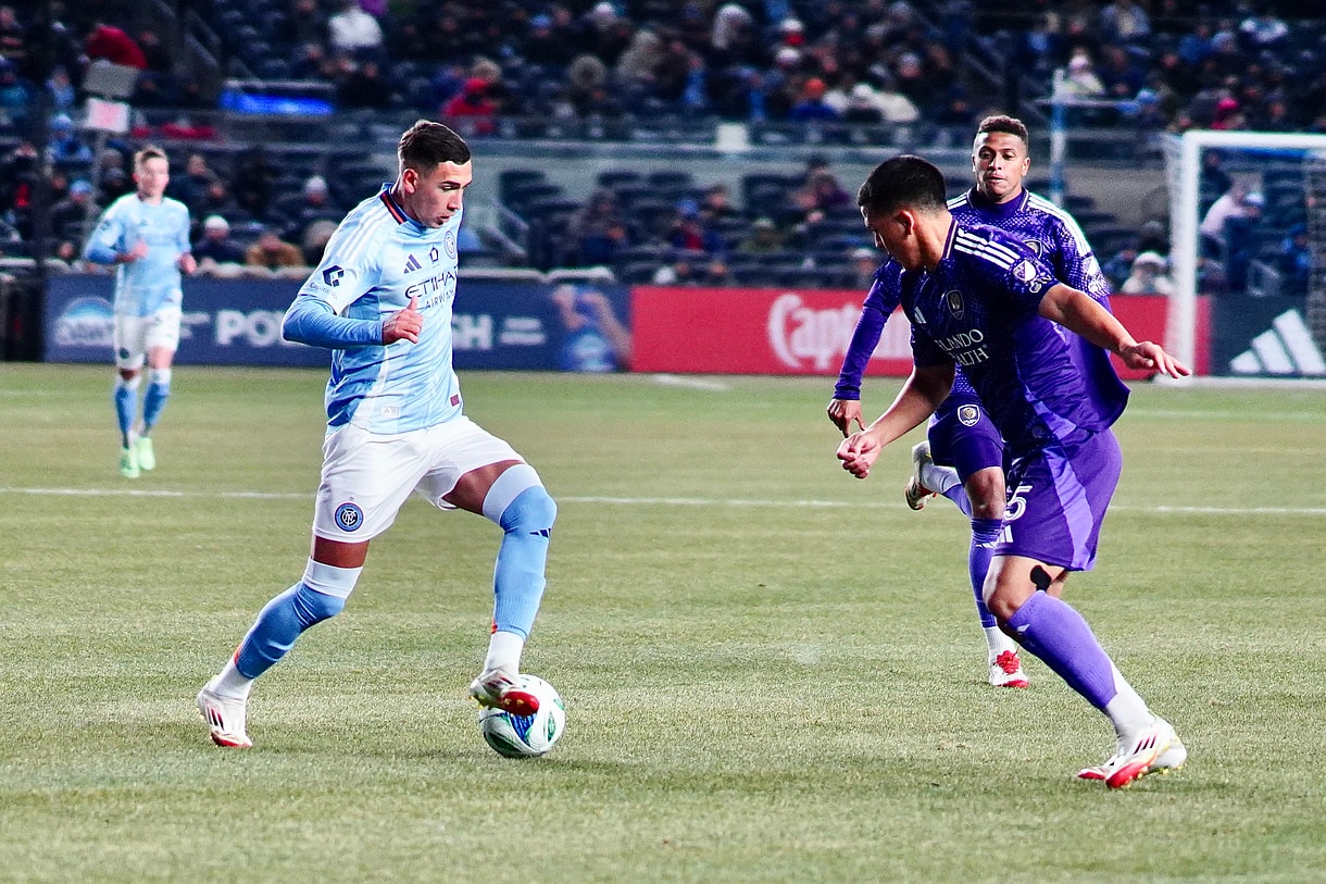 Julian Fernandez dribbles a defender | Credit: Melinda Morales