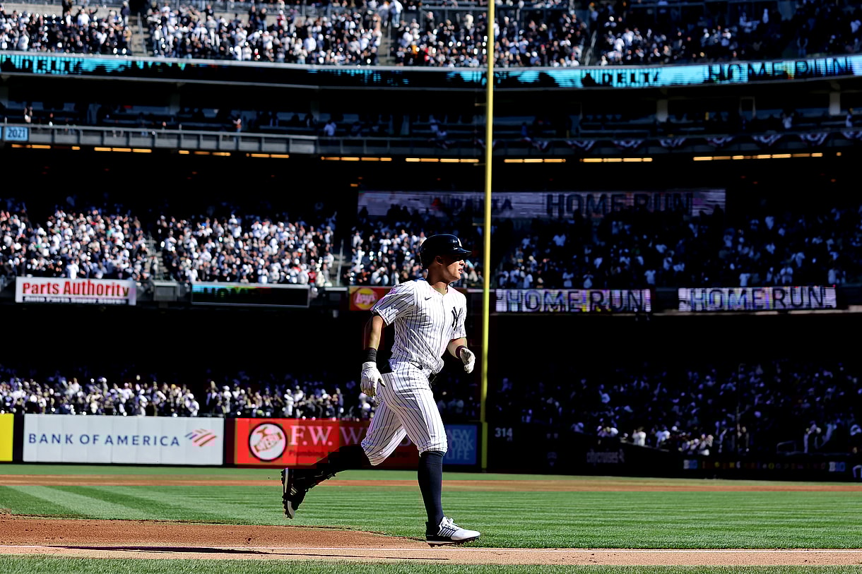 MLB: Milwaukee Brewers at New York Yankees