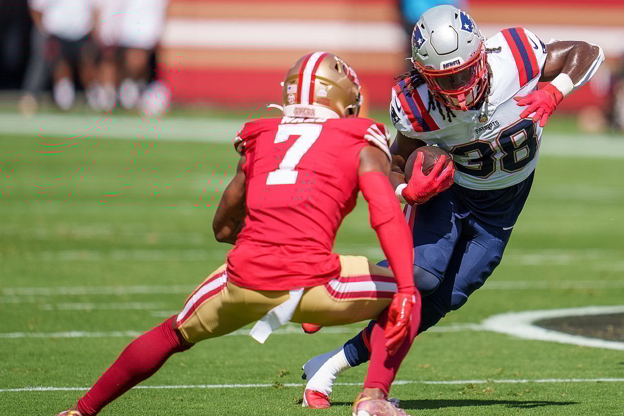 NFL: New England Patriots at San Francisco 49ers