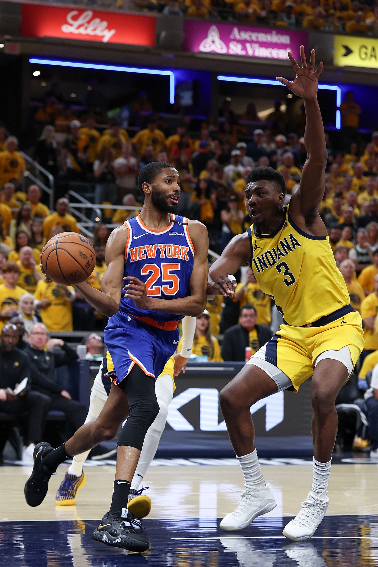 NBA: Playoffs-New York Knicks at Indiana Pacers