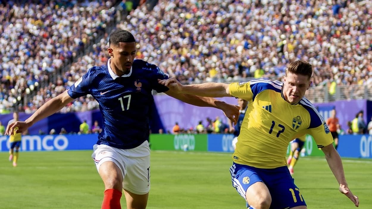 William Saliba battles Viktor Gyokeres during France against Sweden