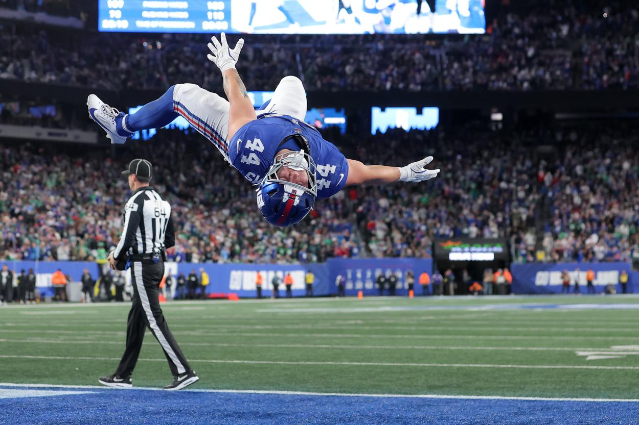 Cam Skattebo running for the Giants