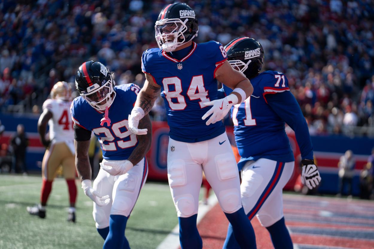 Theo Johnson running a route for the Giants