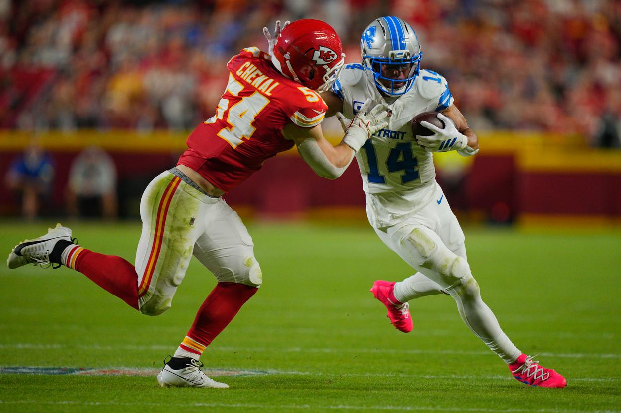 NFL: Detroit Lions at Kansas City Chiefs, leo chenal, new york giants