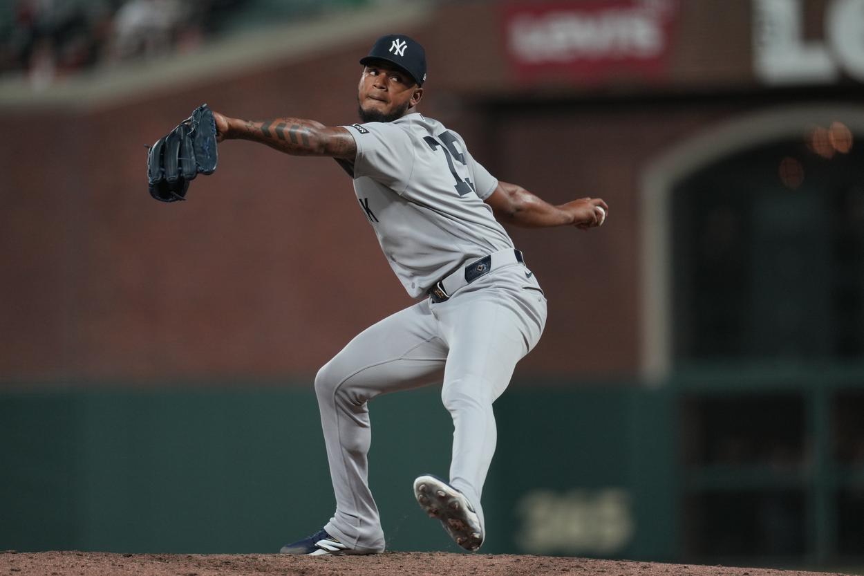 Camilo Doval pitching for the Yankees against the Giants