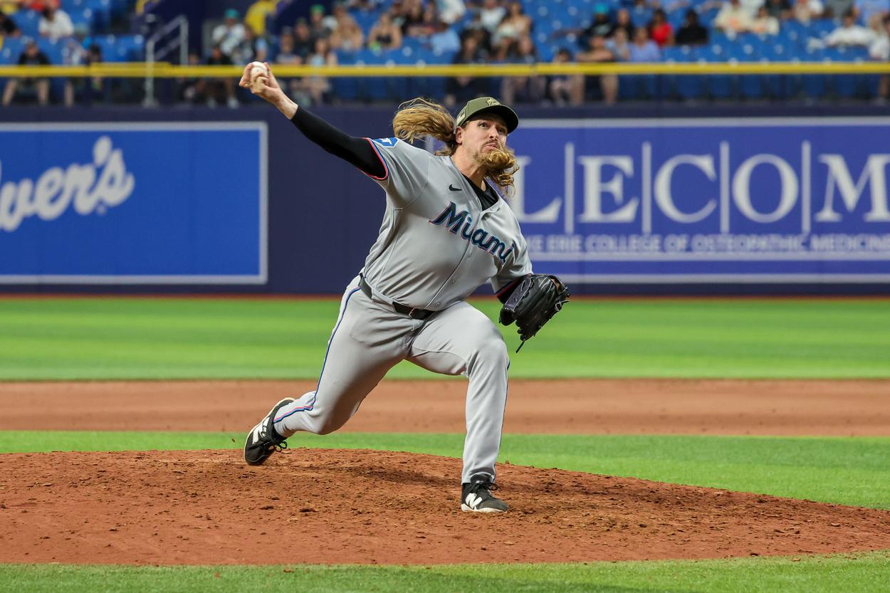 Lake Bachar pitches for the Marlins against the Rays, yankees