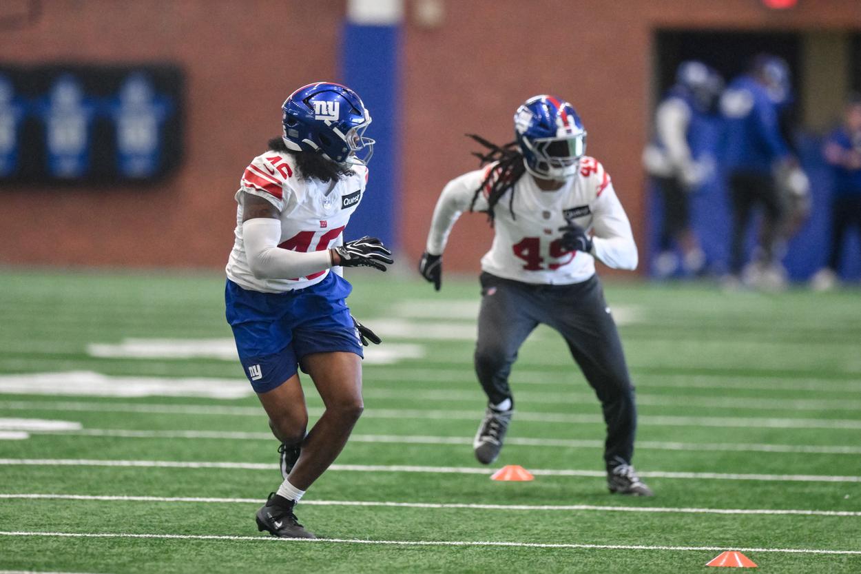 Tremaine Edmunds practicing with the Giants defense