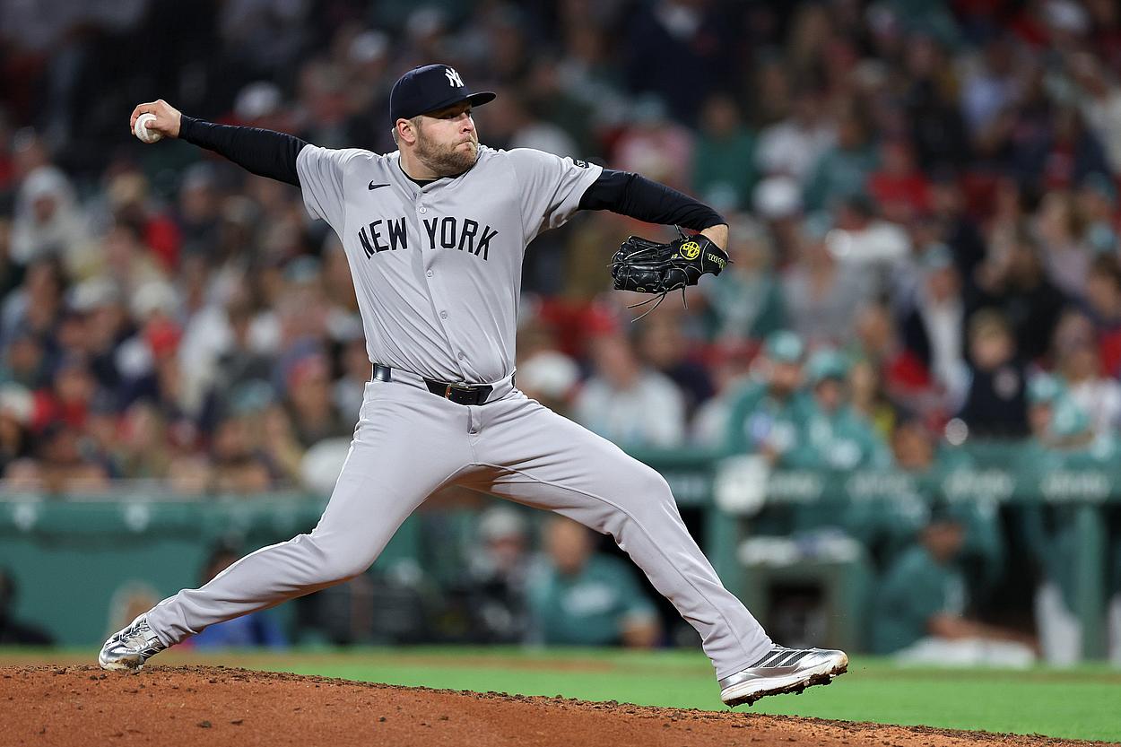 David Bednar pitching for the Yankees against the Red Sox