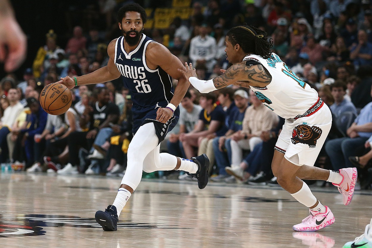 NBA: Play-In-Dallas Mavericks at Memphis Grizzlies