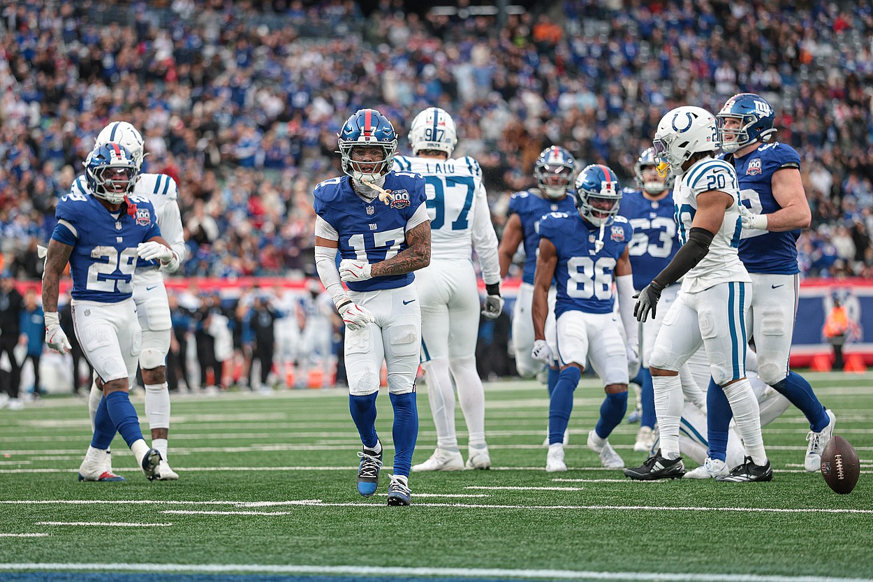 NFL: Indianapolis Colts at New York Giants, wan'dale robinson