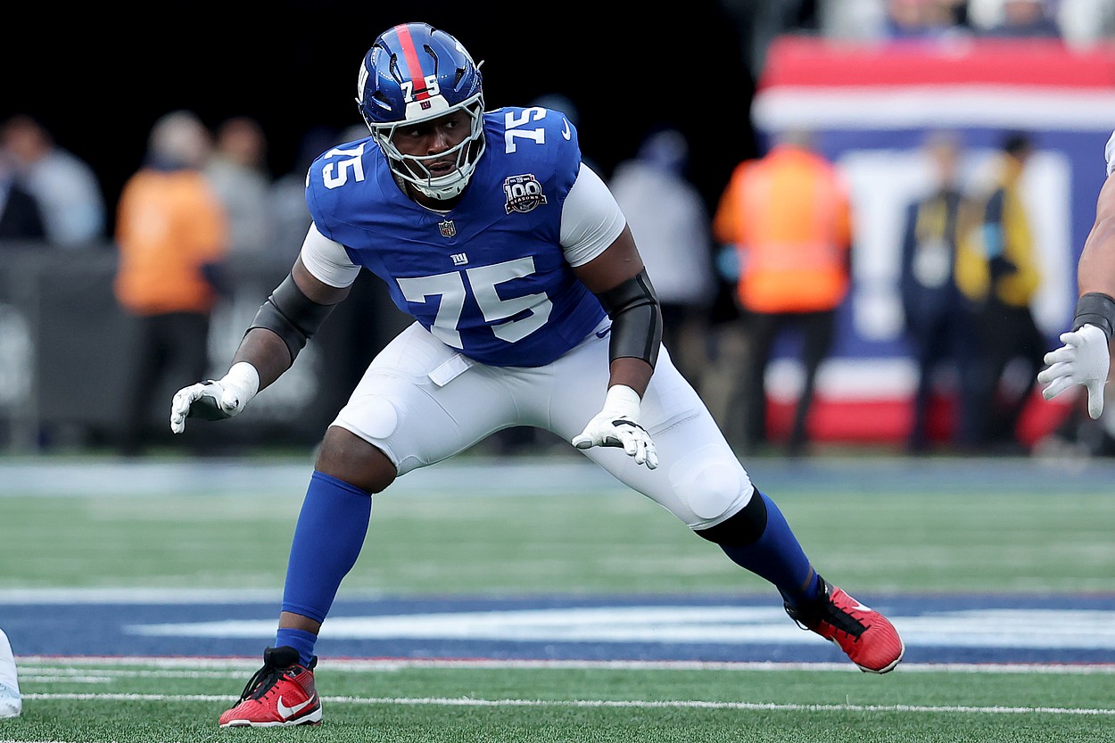 Joshua Ezeudu, NFL: New Orleans Saints at New York Giants