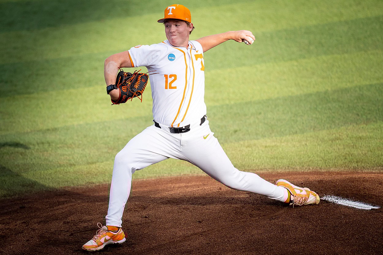 Syndication: The Knoxville News-Sentinel