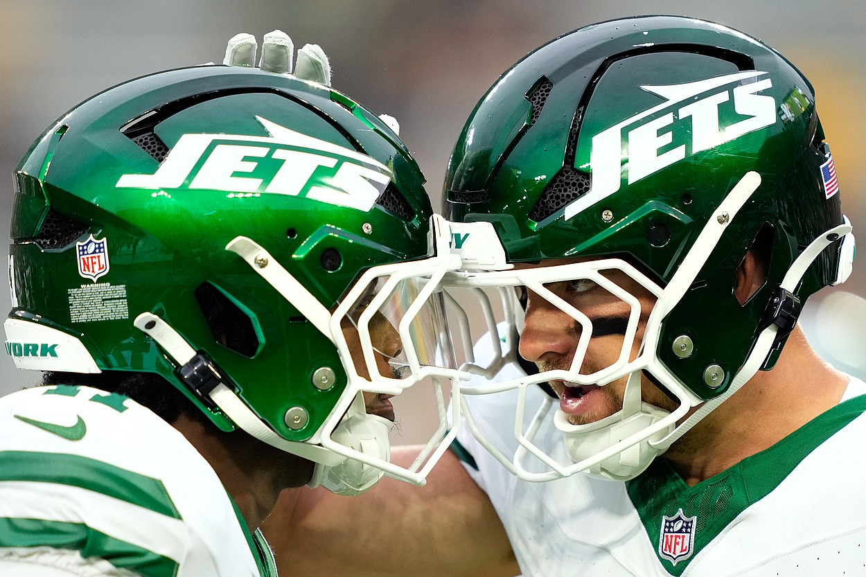NFL: New York Jets at Green Bay Packers
