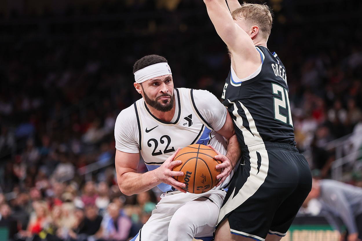 NBA: Milwaukee Bucks at Atlanta Hawks