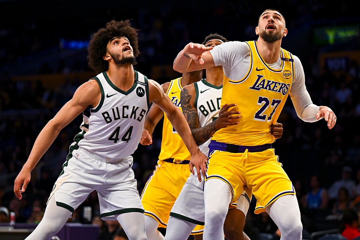 NBA: Milwaukee Bucks at Los Angeles Lakers