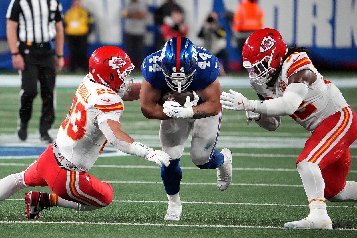 NFL: Kansas City Chiefs at New York Giants, cam skattebo
