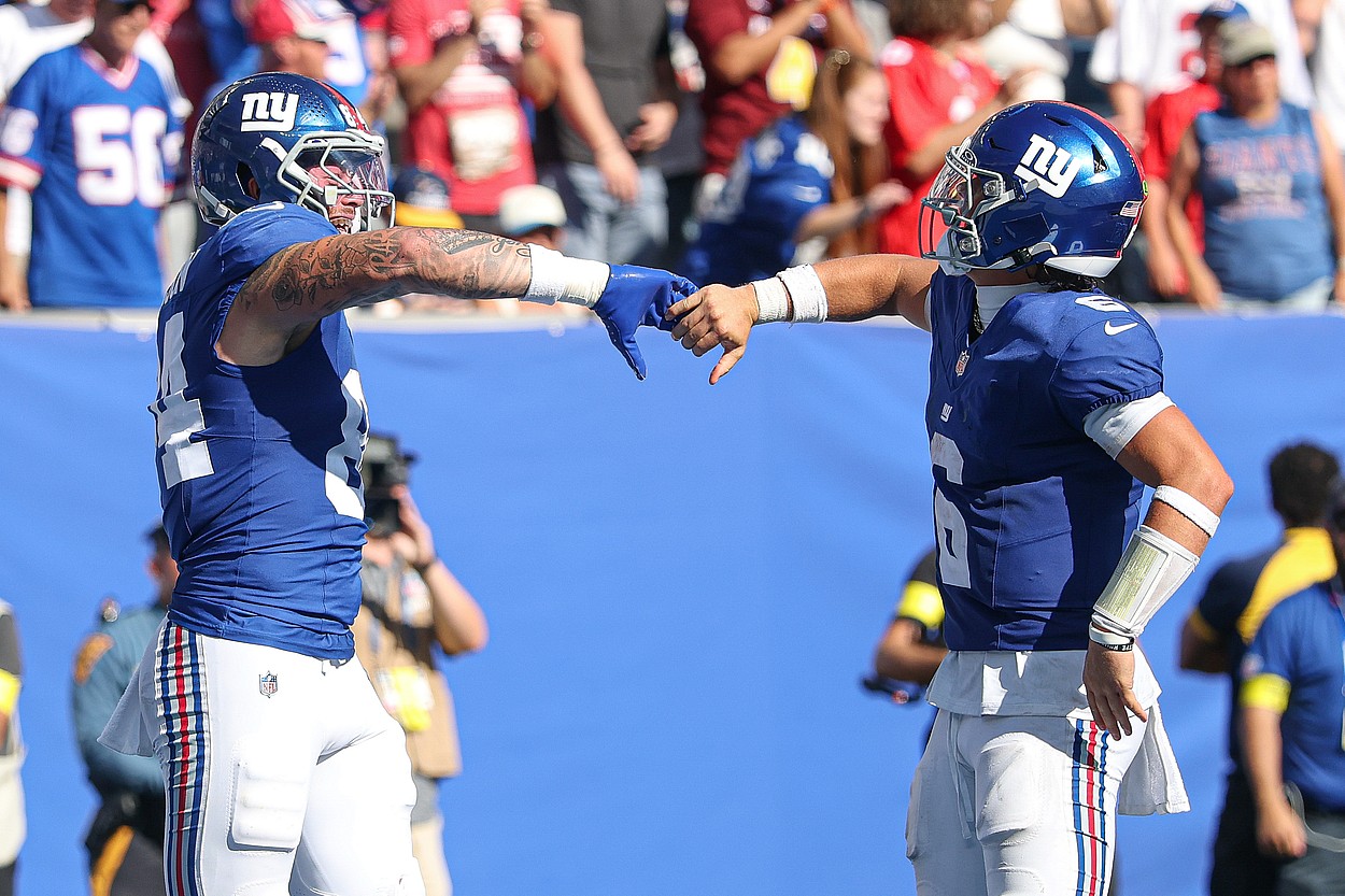 Jaxson Dart, theo johnson, NFL: Los Angeles Chargers at New York Giants