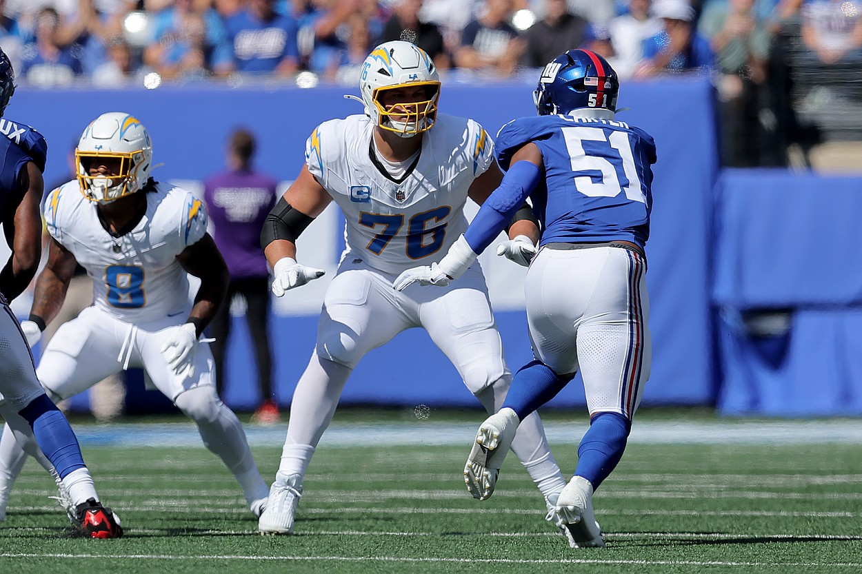 Abdul Carter, Joe Alt, NFL: Los Angeles Chargers at New York Giants