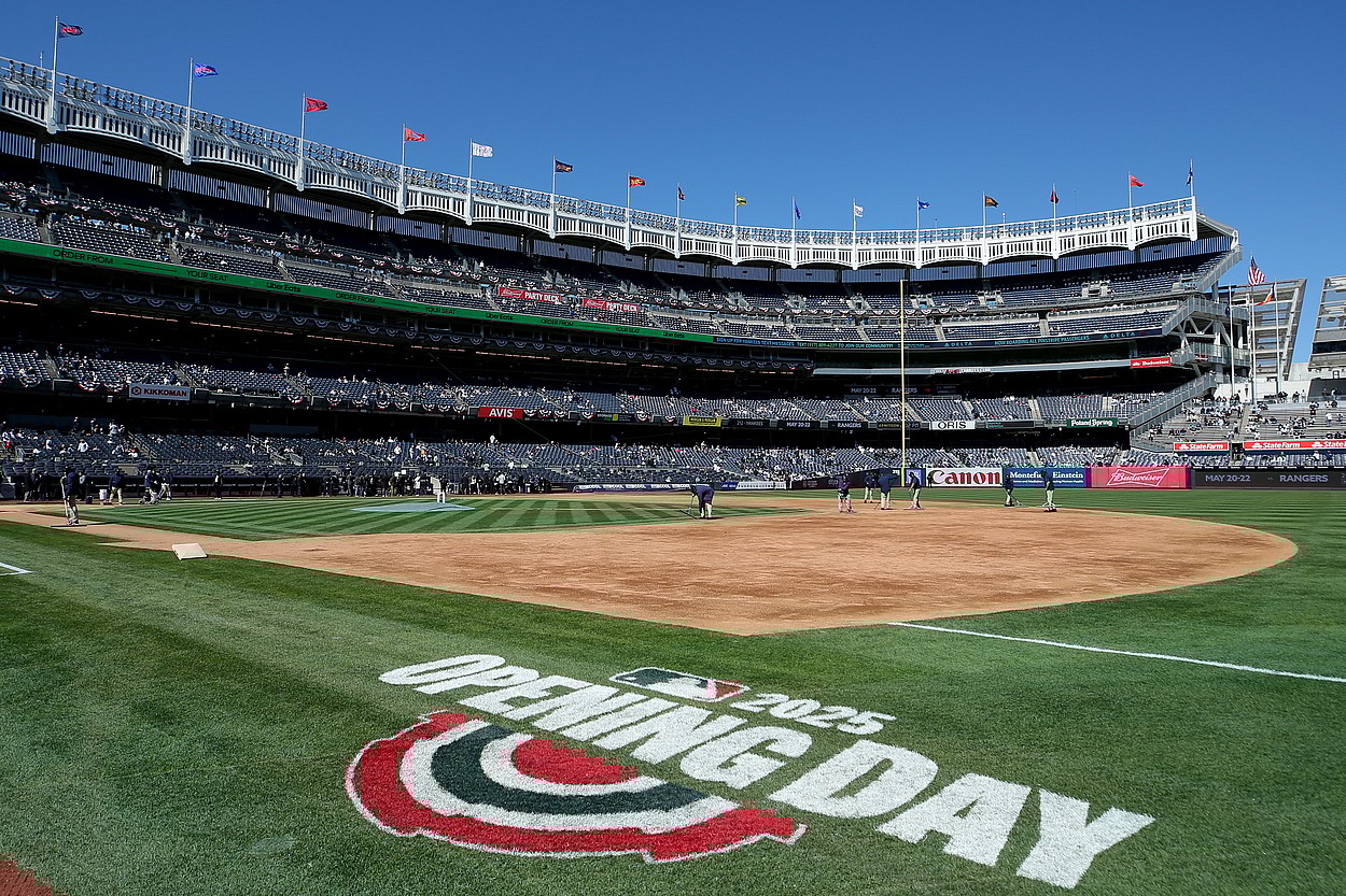 MLB: Milwaukee Brewers at New York Yankees