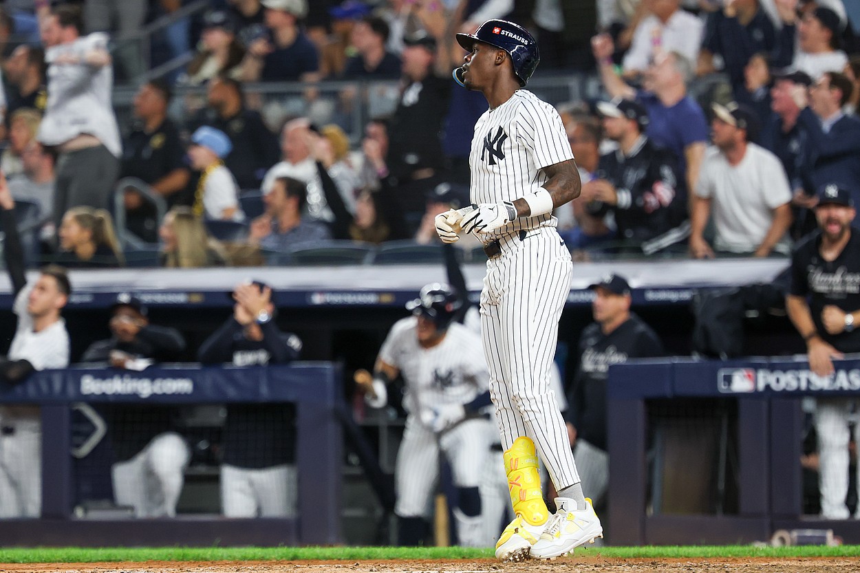 MLB: Playoffs-Toronto Blue Jays at New York Yankees