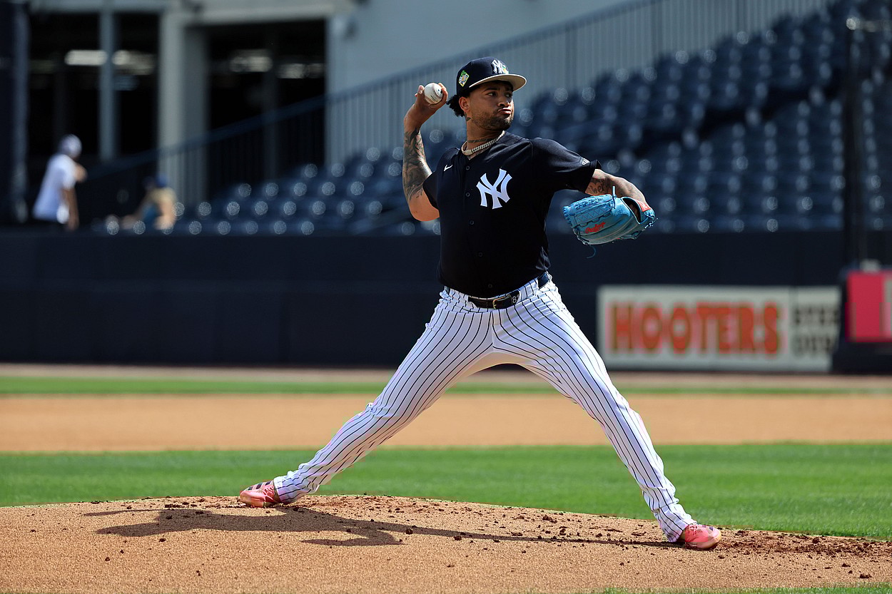 MLB: New York Yankees-Workouts, luis gil, yankees