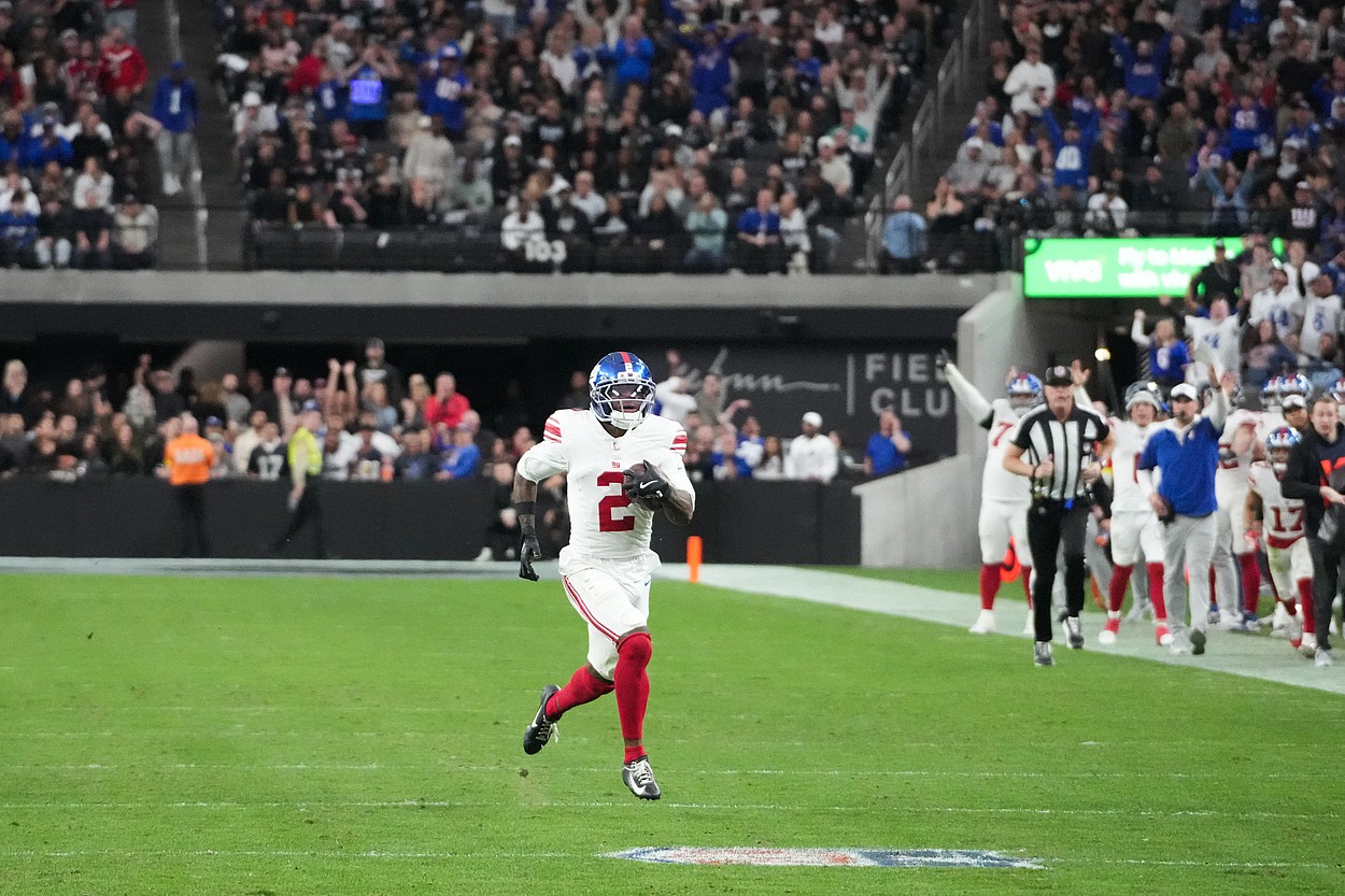 deonte Banks, NFL: New York Giants at Las Vegas Raiders