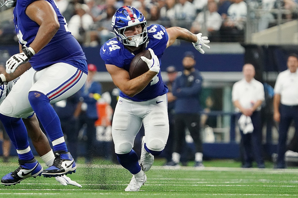 Cam Skattebo, NFL: New York Giants at Dallas Cowboys