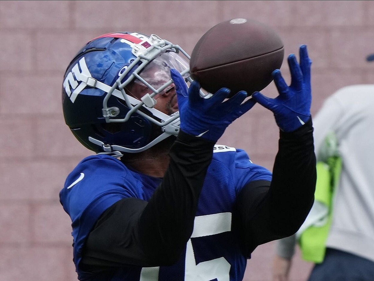 East Rutherford, NJ -- June 11, 2024 -- Wide receiver, Allen Robinson at the NY Giants Mandatory Minicamp at their practice facility in East Rutherford, NJ.