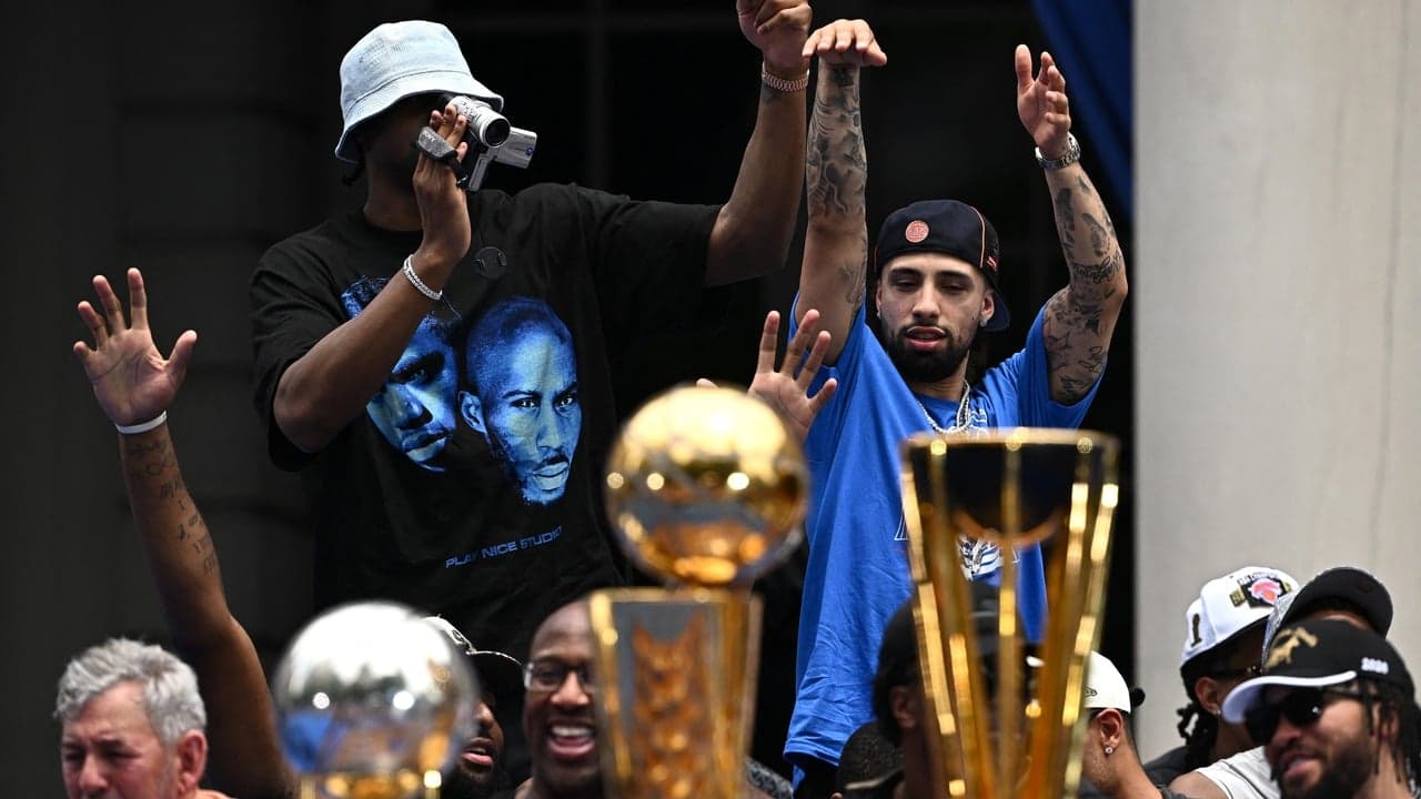 Ariel Hukporti at the Knicks championship parade