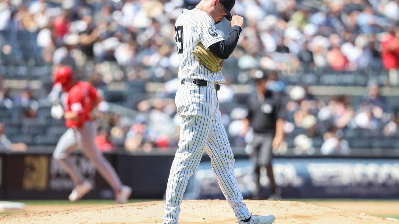 Will Warren reacting on the mound for the Yankees