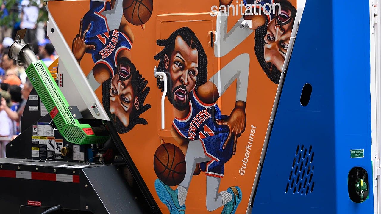 Jalen Brunson mural on a Knicks championship parade vehicle