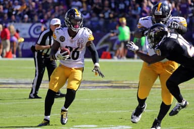 The New York Jets signed running back LeVeon Bell to a big contract during the 2019 offseason.