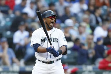 New York Yankees acquire Edwin Encarnacion.
