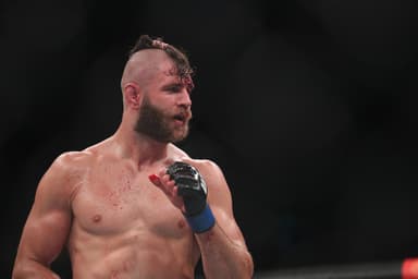 MMA: UFC 275- Teixeira vs Prochazka