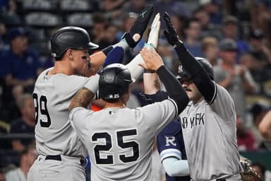 mlb: new york yankees at kansas city royals, gleyber torres