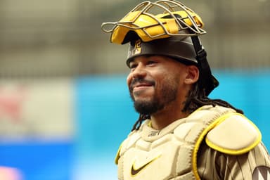 Luis Campusano, Padres