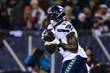 NFL: Seattle Seahawks at Chicago Bears, chargers