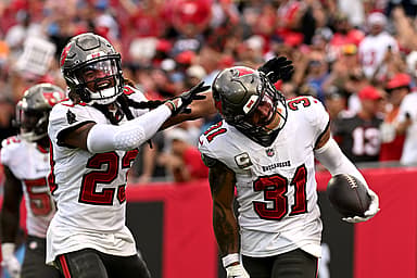 nfl: tennessee titans at tampa bay buccaneers, antoine winfield jr., new york giants