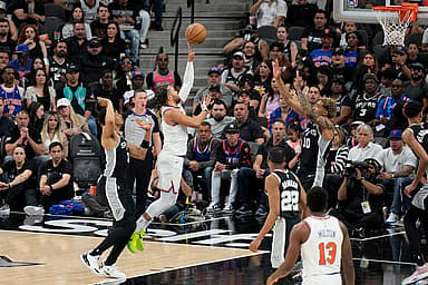 NBA: New York Knicks at San Antonio Spurs