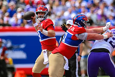 NFL: Minnesota Vikings at New York Giants, Daniel Jones, John Michael Schmitz
