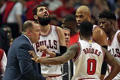 Aaron Brooks reunited with Tom Thibodeau
