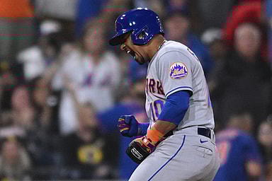 Eduardo Escobar, mets