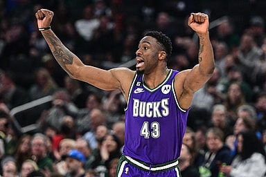 nba: memphis grizzlies at milwaukee bucks, thanasis antetokounmpo, knicks