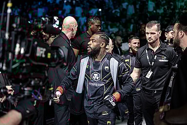 MMA: UFC 280-Sterling vs Dillashaw