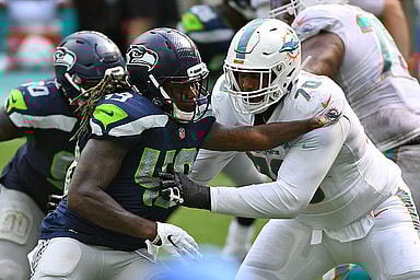 nfl: seattle seahawks at miami dolphins, julie'n davenport, new york giants