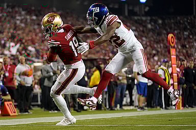 San Francisco 49ers wide receiver Deebo Samuel (19) catches a touchdown pass in front of New York Giants cornerback Adoree' Jackson (22) in the fourth quarter at Levi's Stadium.