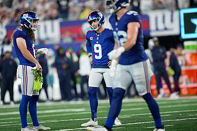 New York Giants place kicker Graham Gano (9) reacts after missing a field goal attempt