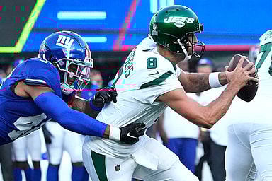 nfl: preseason-new york jets at new york giants, isaiah simmons