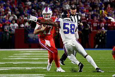 nfl: new york giants at buffalo bills, bobby okereke